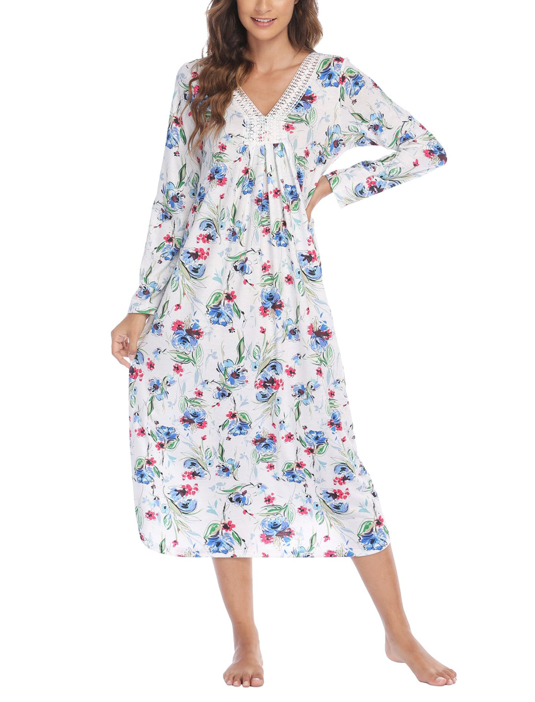 Levoire | Robe de nuit imprimée en nappe en dentelle Fond blanc fleur de lavage en encre bleue