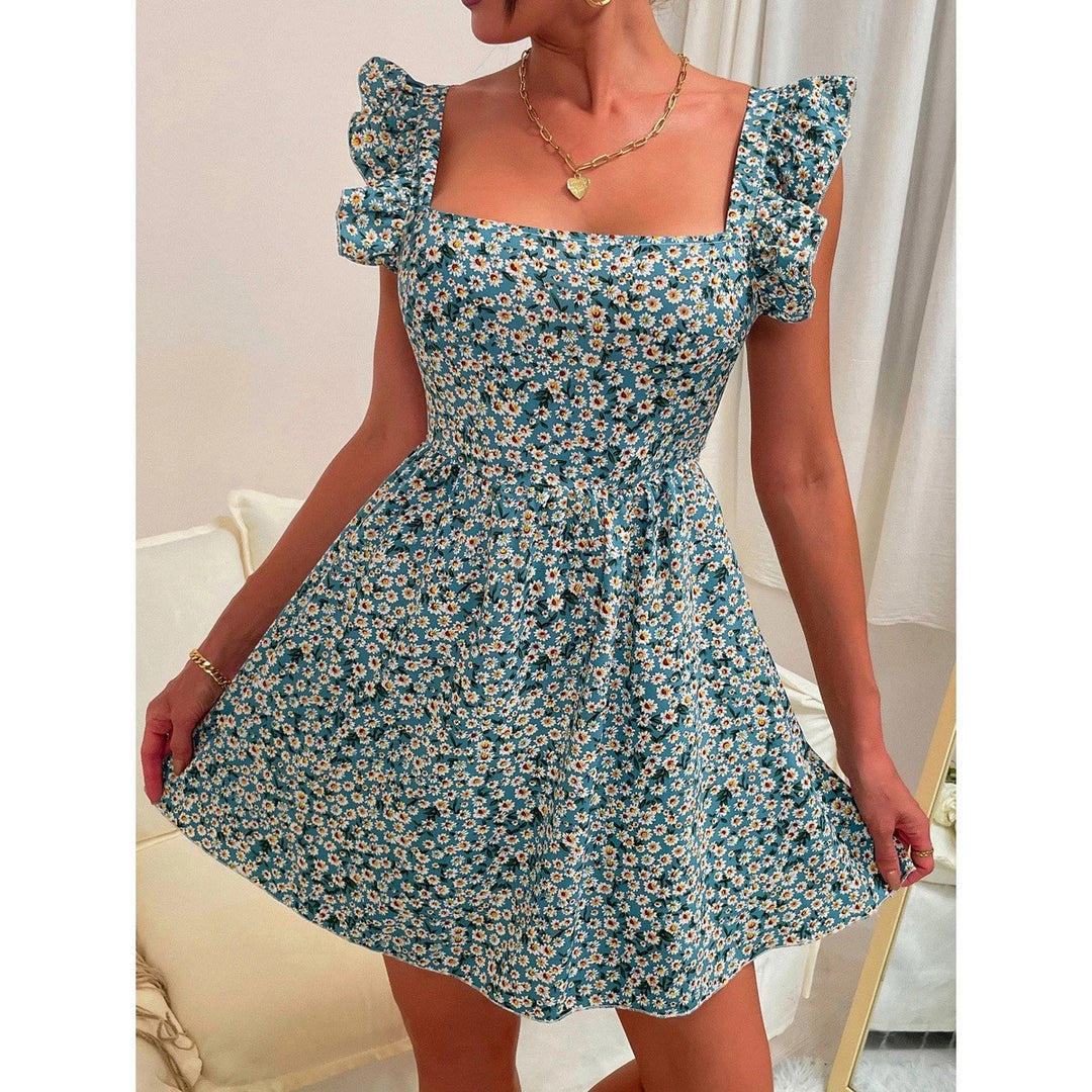 Robe d'été pour femmes avec des détails en volants et décolleté carré Levoire