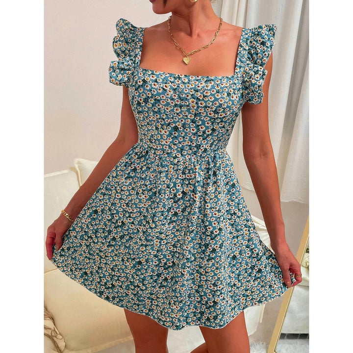 Robe d'été pour femmes avec des détails en volants et décolleté carré Levoire