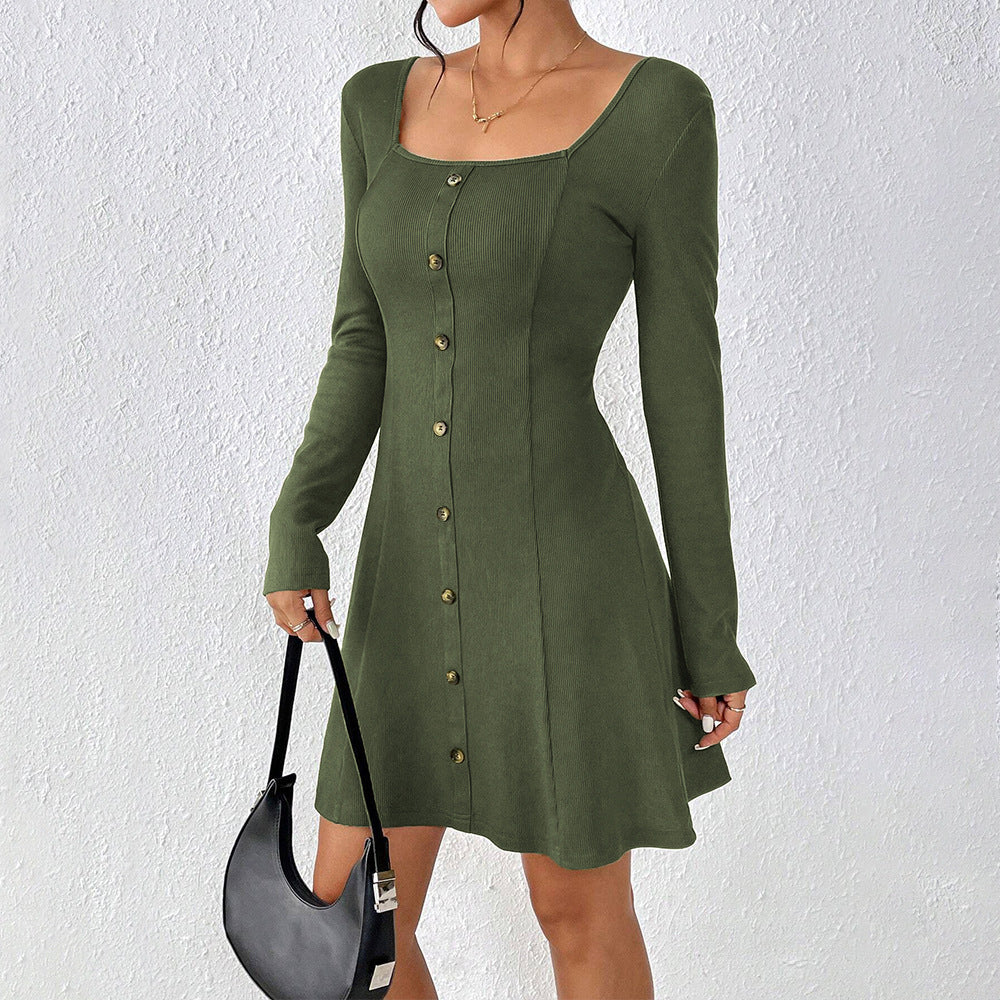 Robe à boutons pour femmes avec manches longues et décolleté carré Levoire