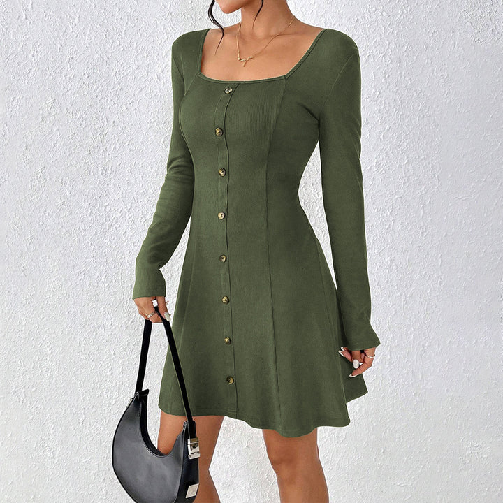 Robe à boutons pour femmes avec manches longues et décolleté carré Levoire