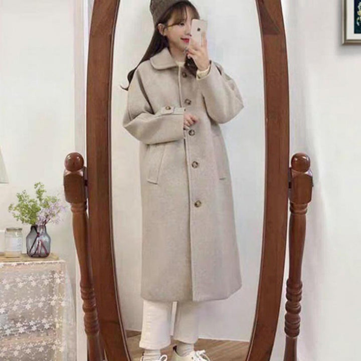Manteau féminin élégant à coupe décontractée avec patte de boutonnage Levoire