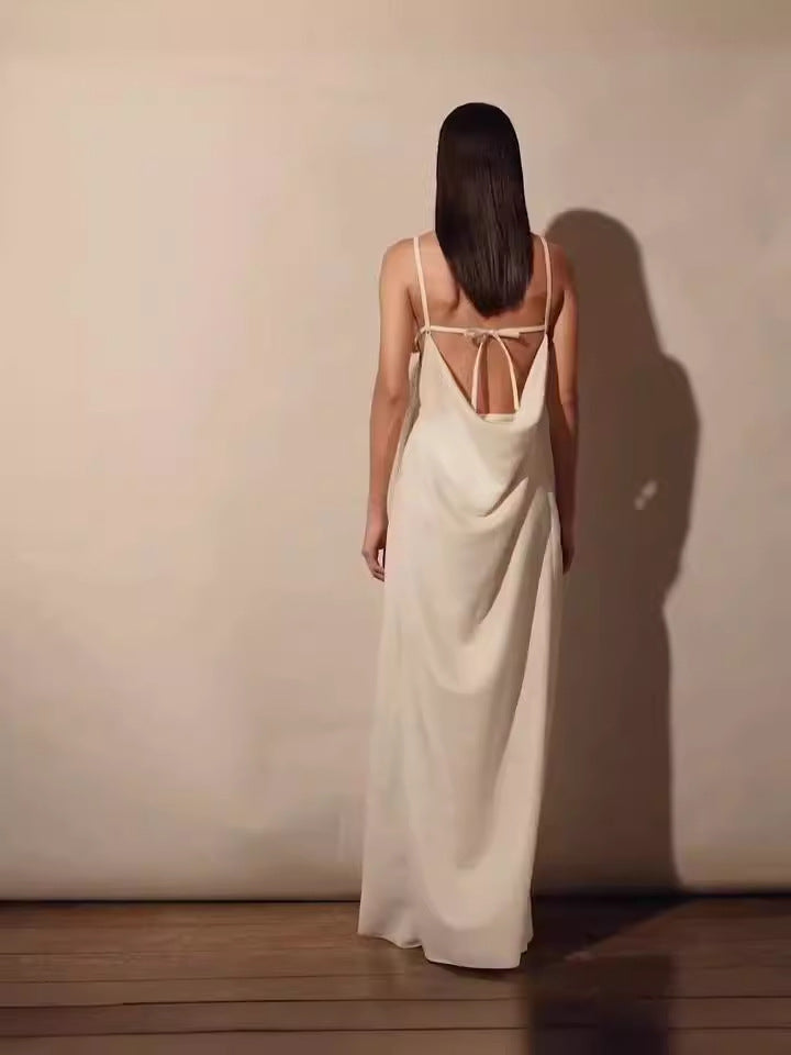 Levoire | Maxi Robe Avec Décolleté En V Et Fente Florale Haute