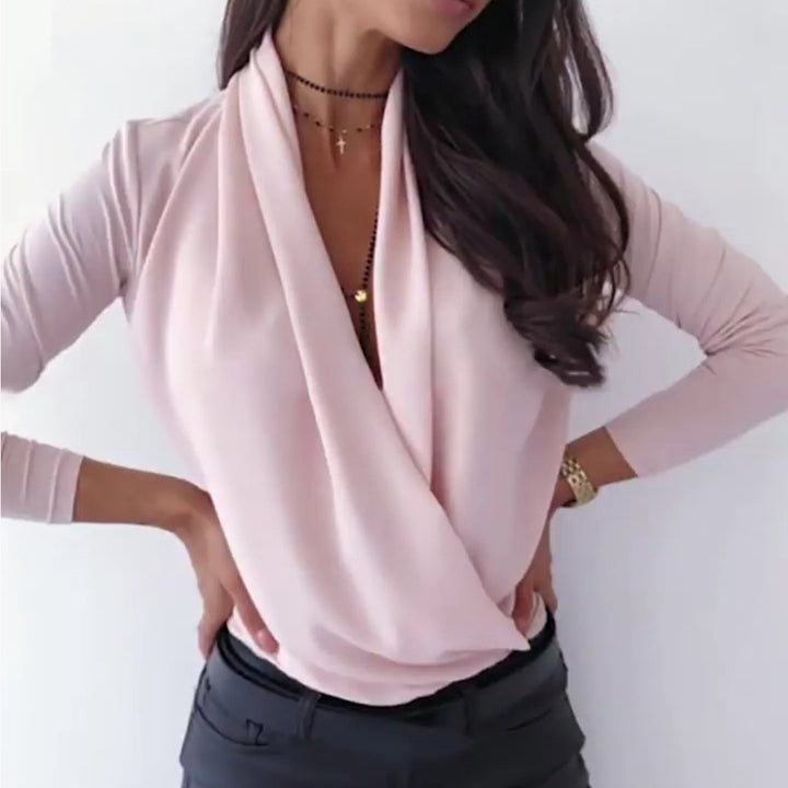 Blouse enveloppante pour femmes avec décolleté en V profond et élégantes manches longues Levoire