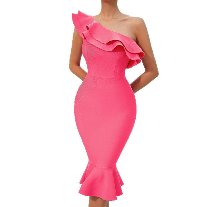 Robe femme à épaules dénudées avec détails en volants et coupe près du corps Levoire