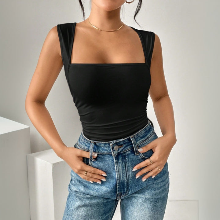 Maillot de bain femme avec encolure carrée et design flatteur pour la silhouette Levoire