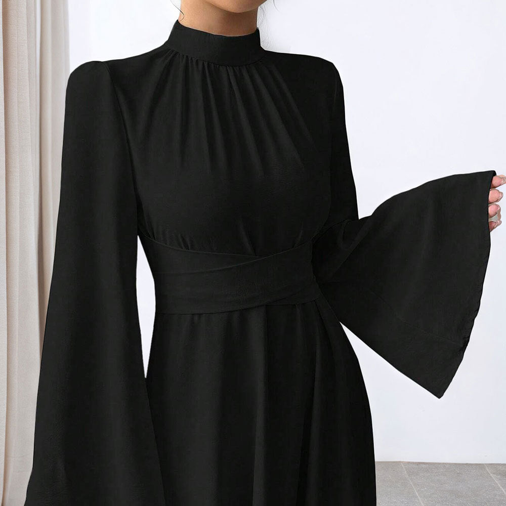 Robe maxi élégante pour femme avec manches fluides et col haut Levoire