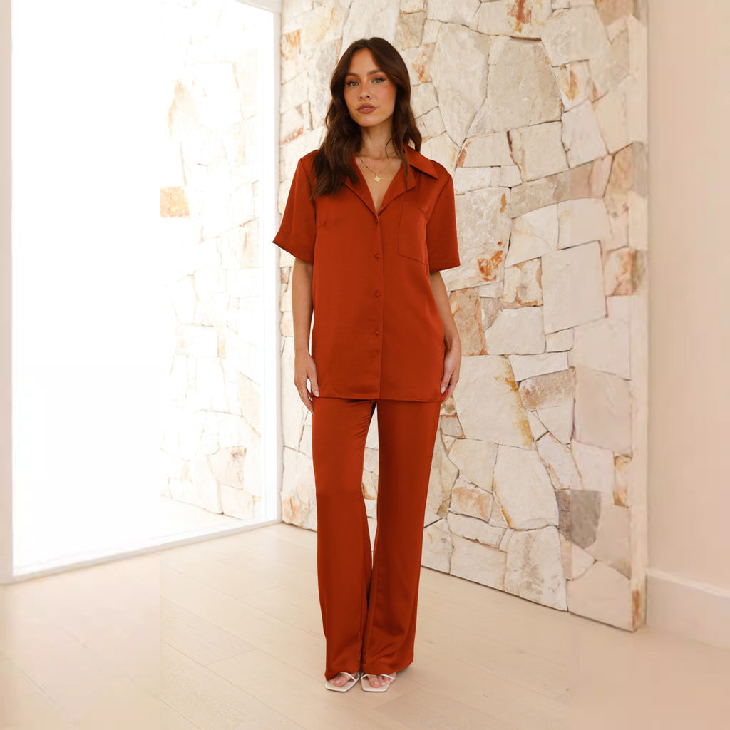 Ensemble de pyjama en satin pour femmes avec blouse élégante à manches courtes et pantalon loose Levoire