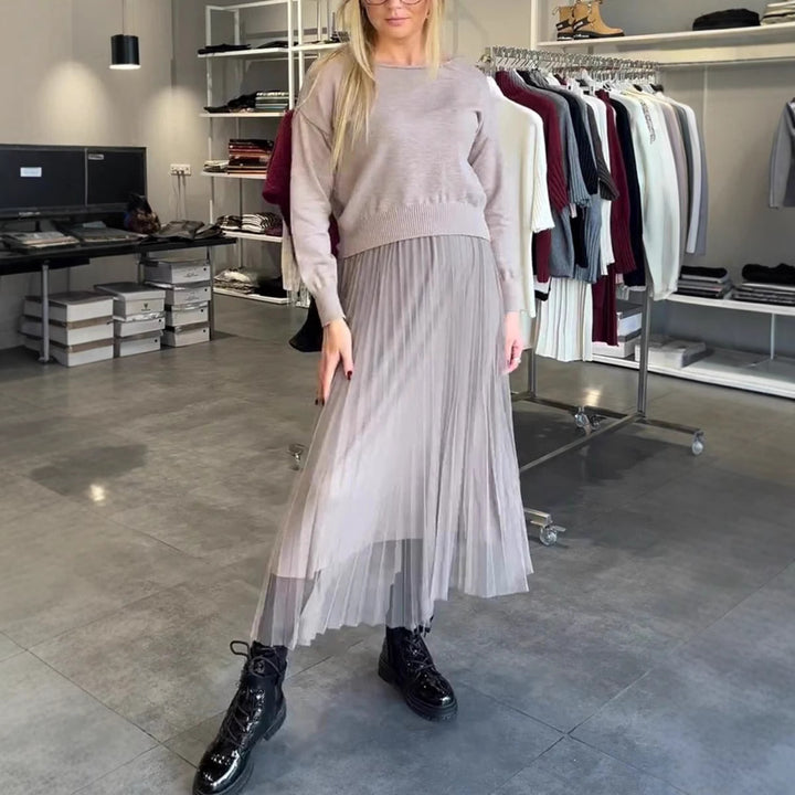 Robe maxi plissée pour femmes avec superposition élégante et haut chic Levoire