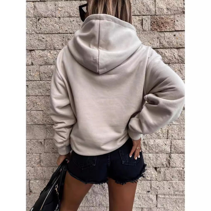 Sweat à capuche décontracté pour femmes en matériau doux avec poches pratiques Levoire
