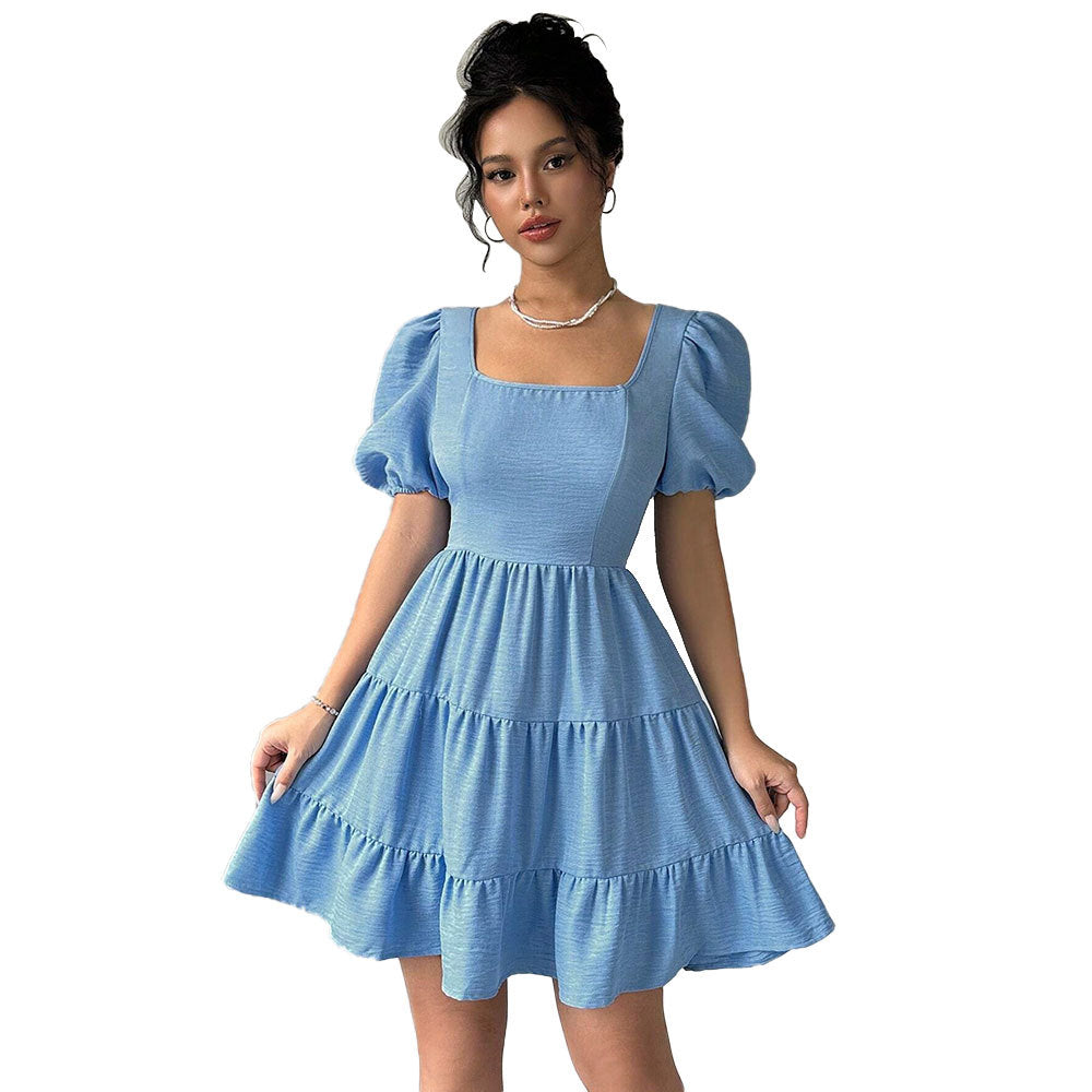Robe pour femmes avec des manches bouffantes et un ourlet à volants Levoire