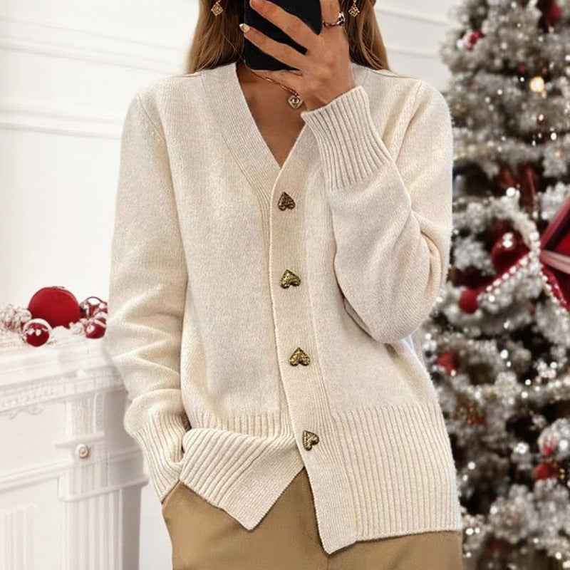 Levoire | Élégant Gilet En Tricot Avec Des Boutons En Forme De Cœur Beige