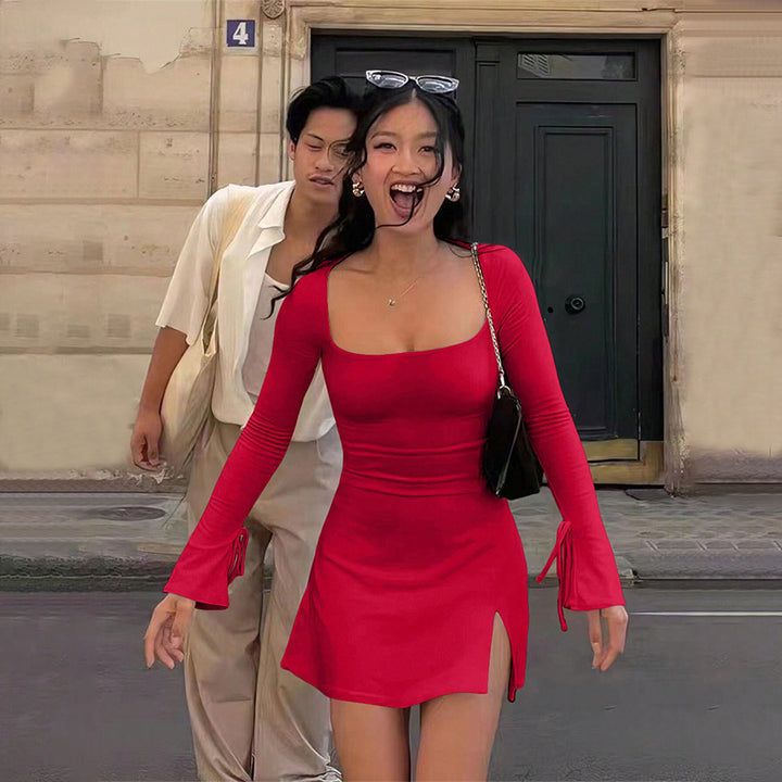 Robe min pour femmes avec décolleté en V profond, manches longues et laçage élégant Levoire