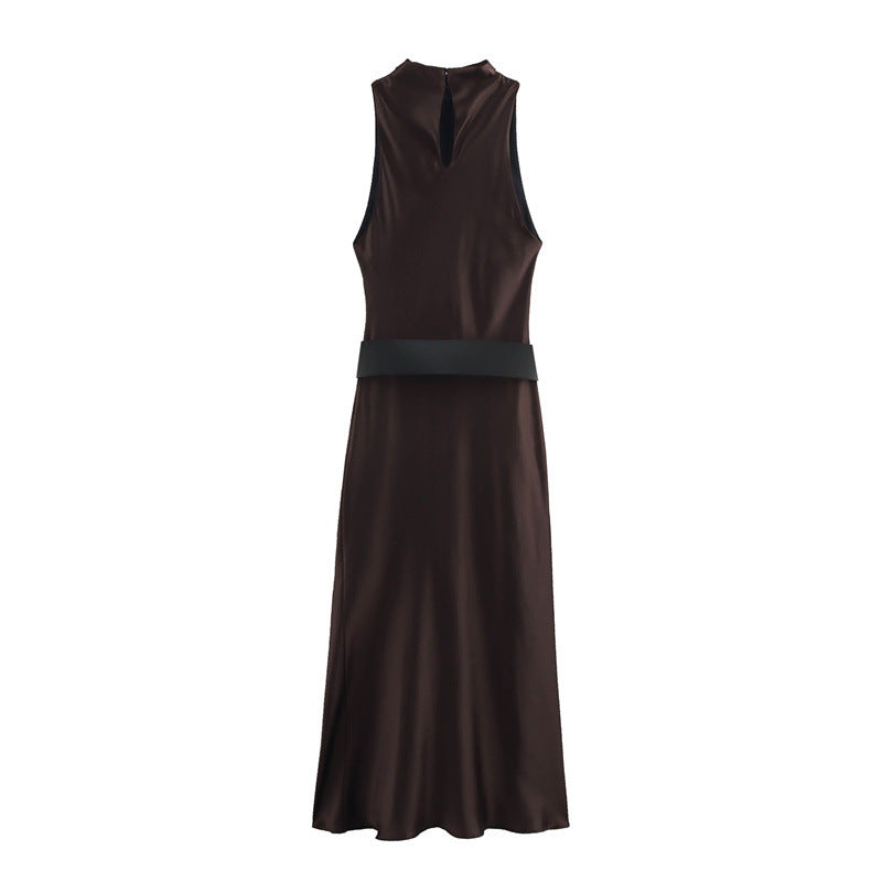 Levoire | Robe élegante en satin à ceinture