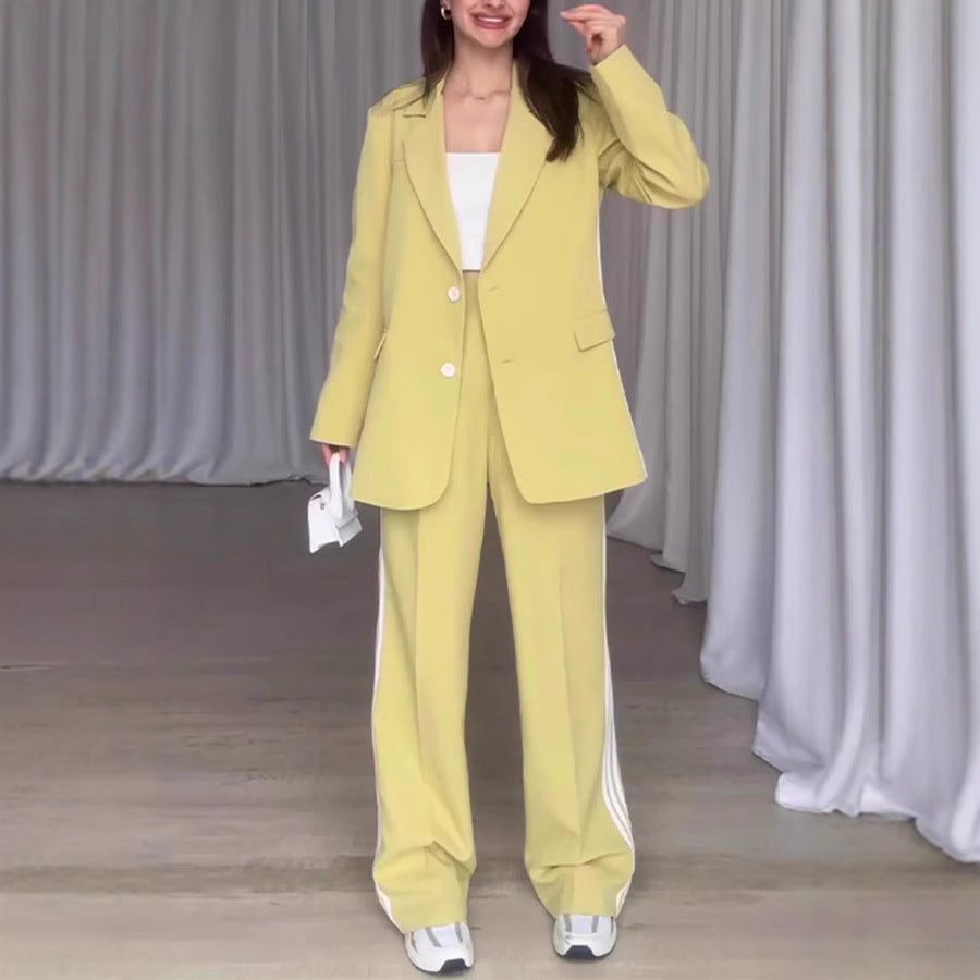 Ensemble de blazer élégant pour femmes avec des accents sportifs Levoire