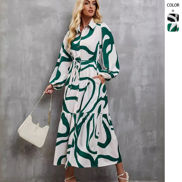 Robe à manches longues pour femmes avec motif à la mode et ceinture pratique.