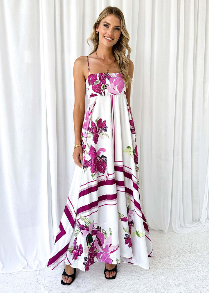 Robe maxi femme avec une coupe aérienne et des accents graphiques modernes Levoire