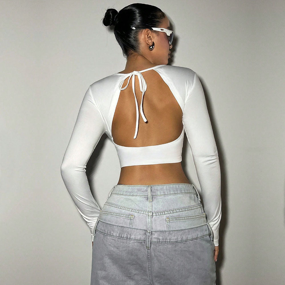 Haut à manches longues cropped pour femmes avec décolleté en V profond et boucle décorative Levoire