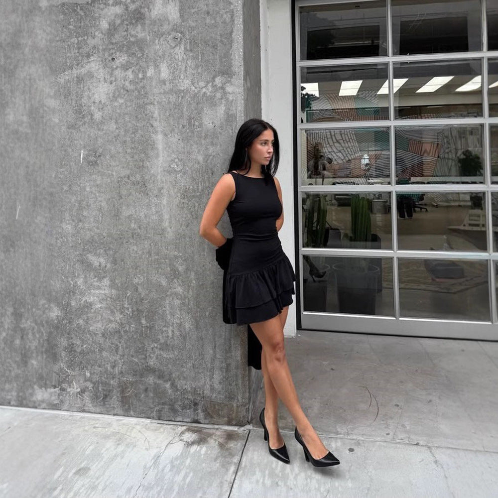 Levoire | Robe élégante cintrée soulignant la taille noir