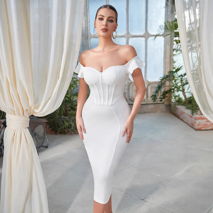 Robe moulante pour femme avec design décolleté et look corset Levoire