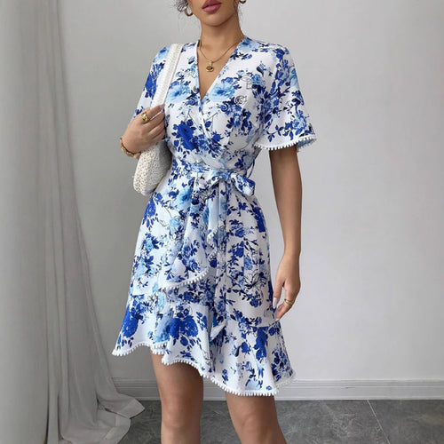 Robe portefeuille florale pour femmes avec détails en volants et ceinture à la taille Levoire