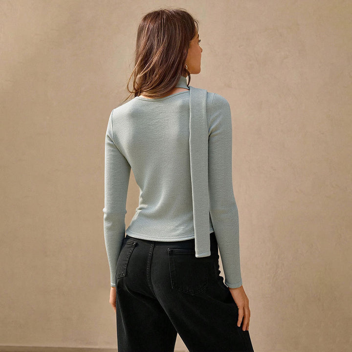 Chemise à manches longues pour femmes avec décolleté en V à boutons et détail de boucle à la mode Levoire