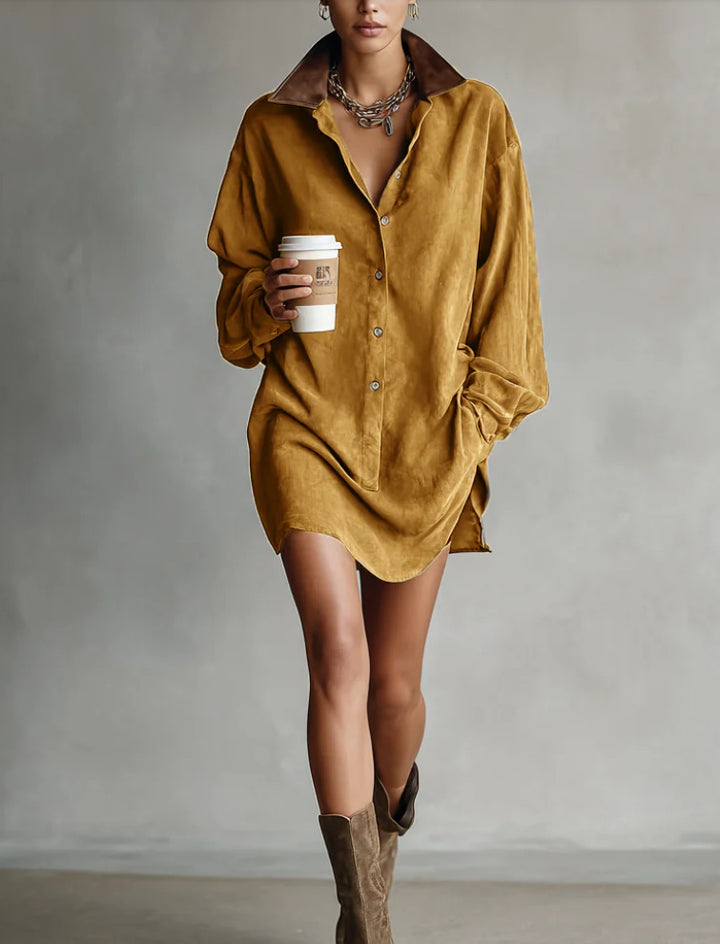 Robe chemise femme avec un col inhabituel et une coupe contemporaine Levoire