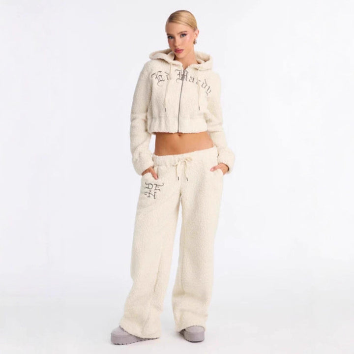 Ensemble en polaire confortable pour femmes avec capuche et coupe ample Levoire