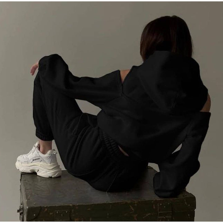 Haut de sweat à capuche stylé pour femmes avec épaules dénudées et coupe loose Levoire