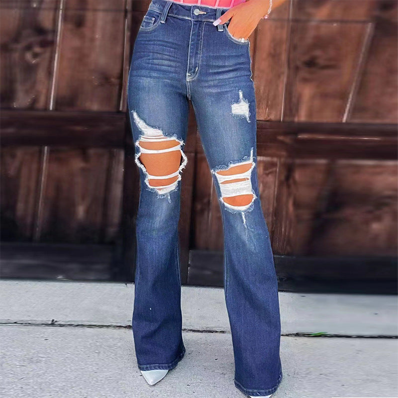 Jeans évasés pour femmes au look détruit avec poches hautes et ourlet effiloché Levoire