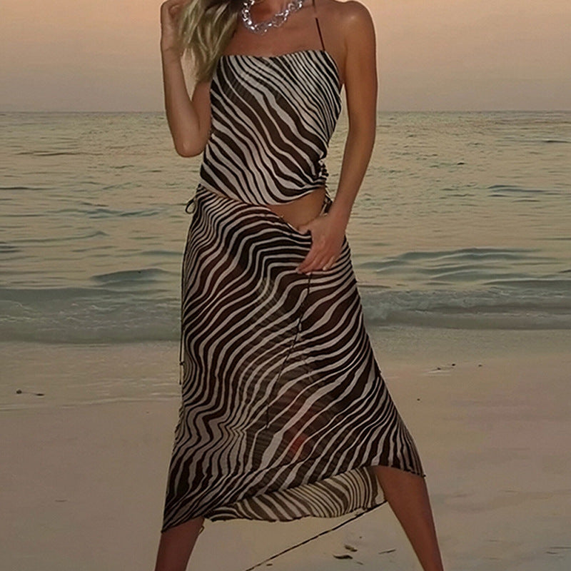 Robe de plage légère à imprimé animal pour femme avec bretelles réglables et coupe fluide Levoire