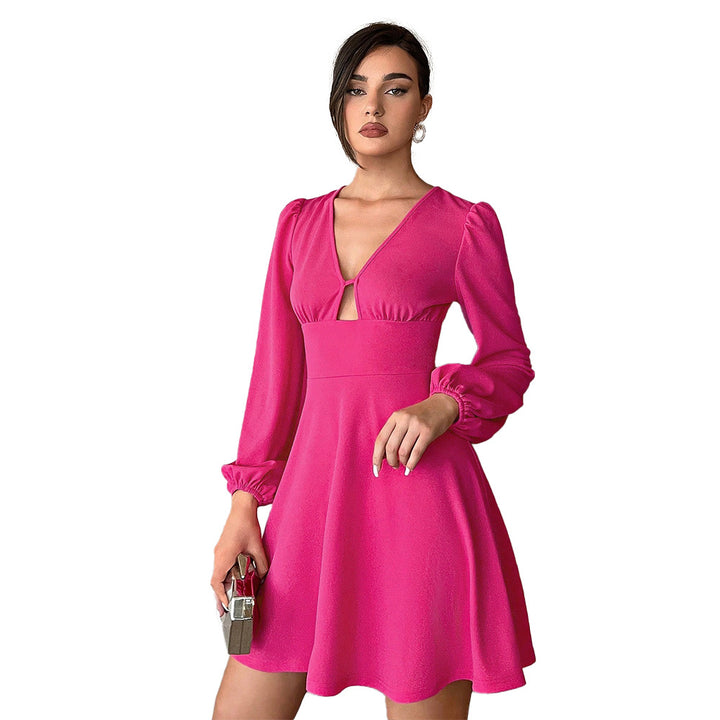 Robe mini pour femme avec décolleté en V profond et élégantes manches bouffantes Levoire