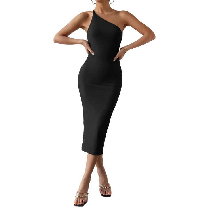 Robe midi féminine ajustée avec design asymétrique Levoire