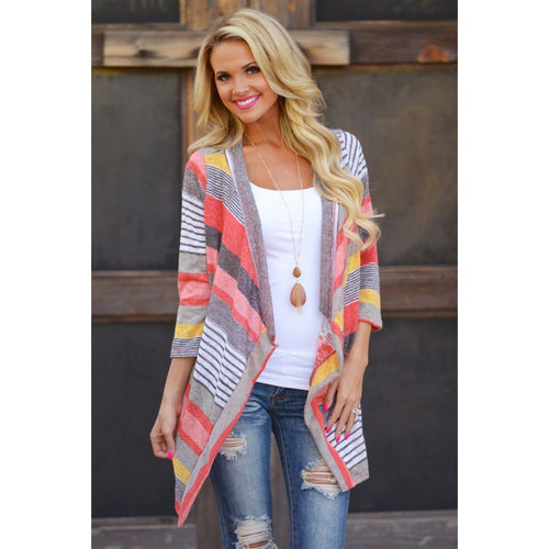 Cardigan en tricot pour femme avec coupe décontractée et motif rayé coloré Levoire