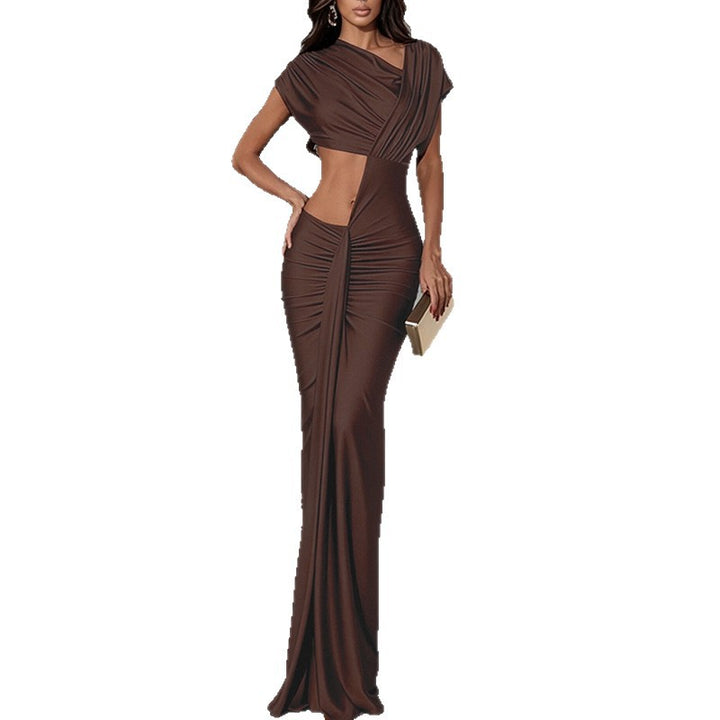 Robe Maxi Élégante pour Femmes avec Découpe Artistique et Détails à Épaules Dénudées Levoire