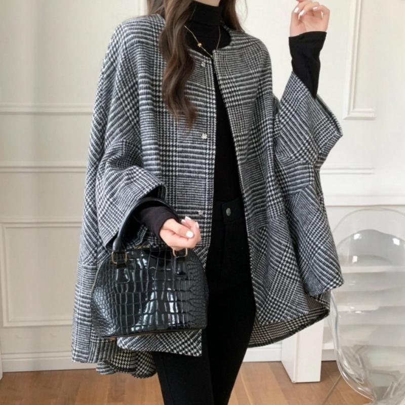 Cardigan Oversize Femme en Motif Ecossais Moderne Levoire