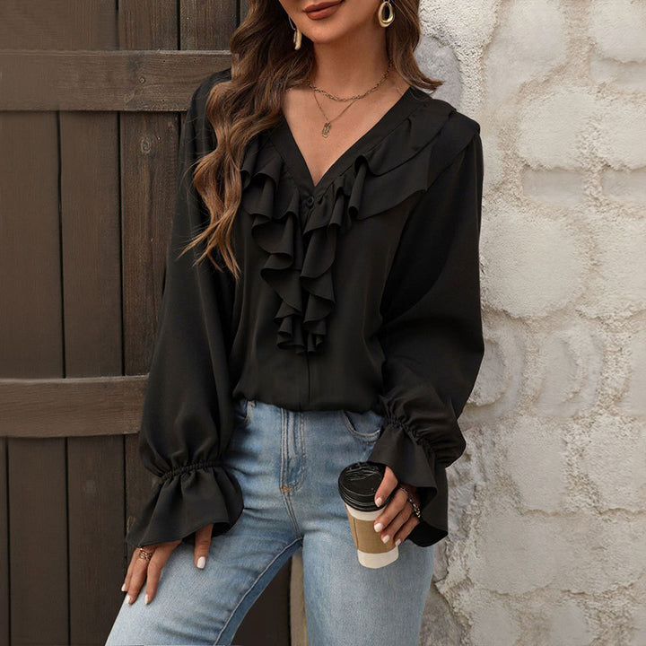 Blouse pour femmes avec des détails de volants élégants et un chic col en V Levoire