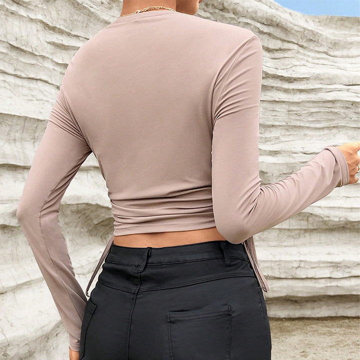 Haut décontracté pour femmes avec un détail de volants sophistiqué et une coupe asymétrique Levoire