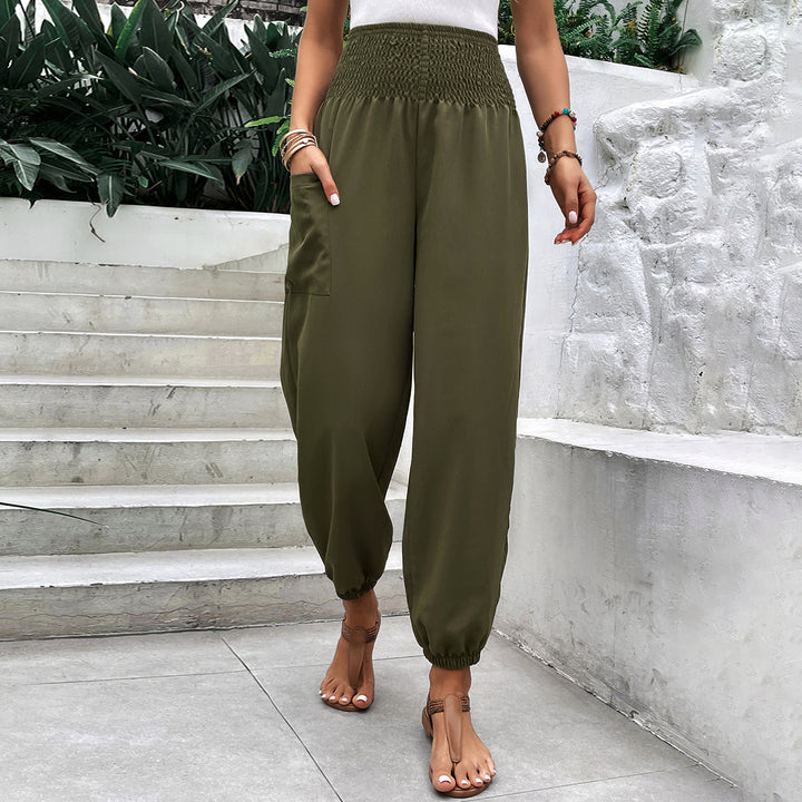 Pantalons de loisirs légers pour femmes avec une taille élastique et des poches latérales pratiques Levoire