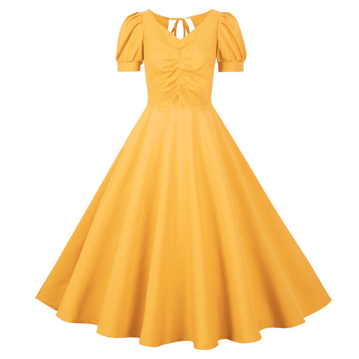Robe swing pour femmes avec un élégant drapé et des manches courtes Levoire