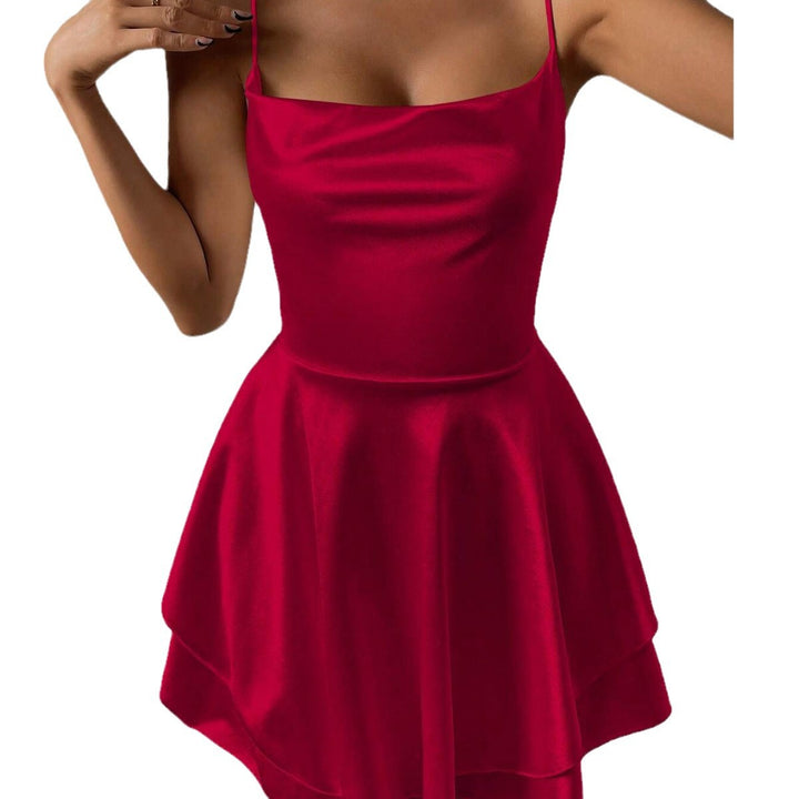 Robe de loisir pour femmes avec une conception de bretelles délicates et une jupe évasée Levoire