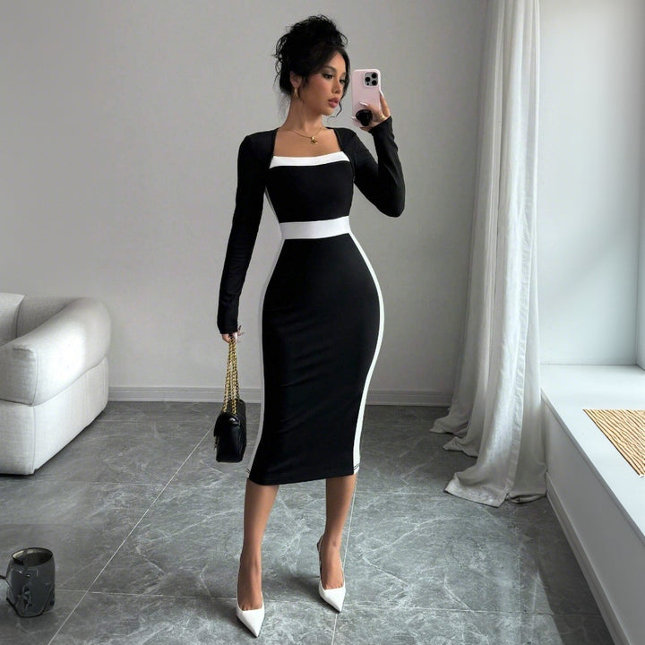 Robe midi ajustée pour femme avec décolleté carré et accents contrastants Levoire