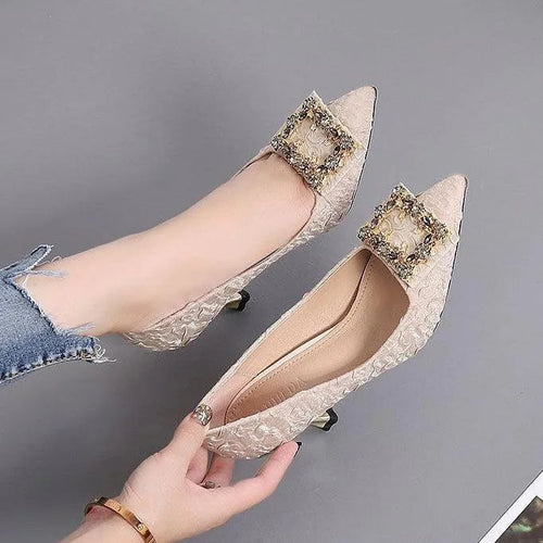 Levoire | Décolleté avec des strass et talon aiguille