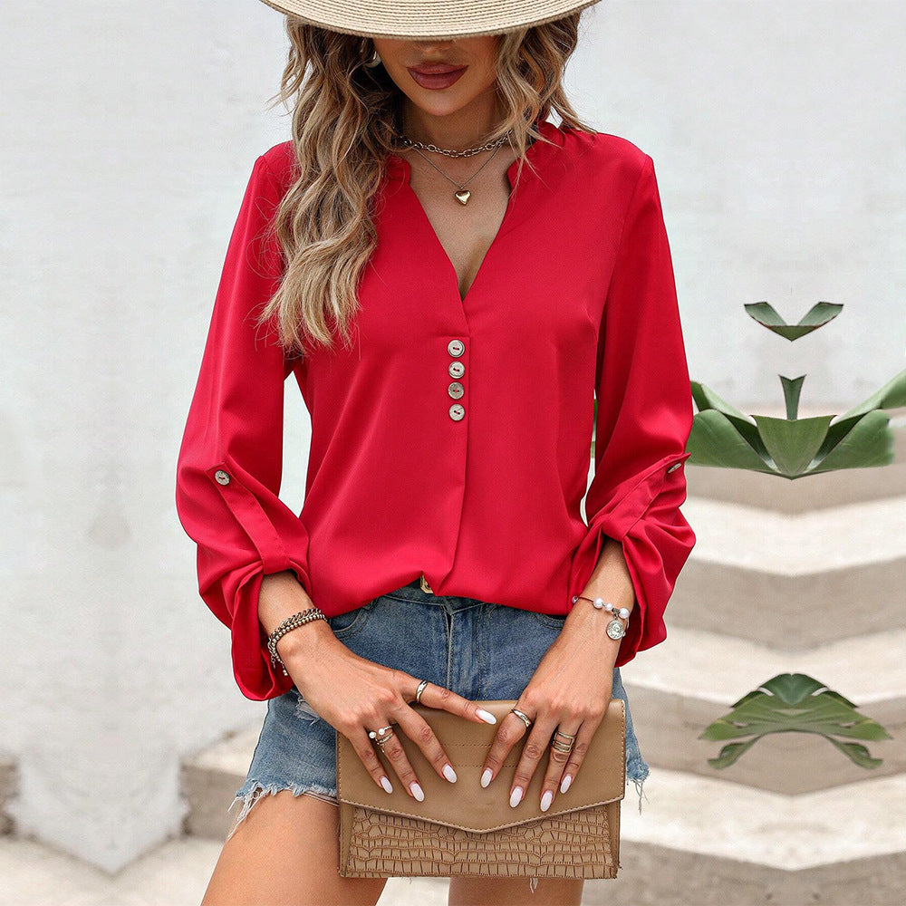 Blouse pour femmes avec des détails de bouton élégants et un col en V stylé Levoire