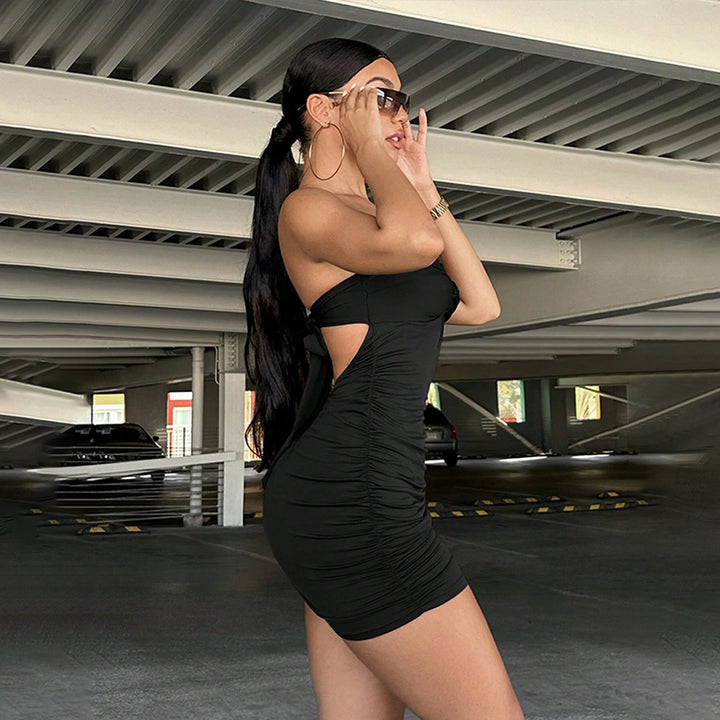 Robe mini femme avec design décolleté et nœud élégant Levoire