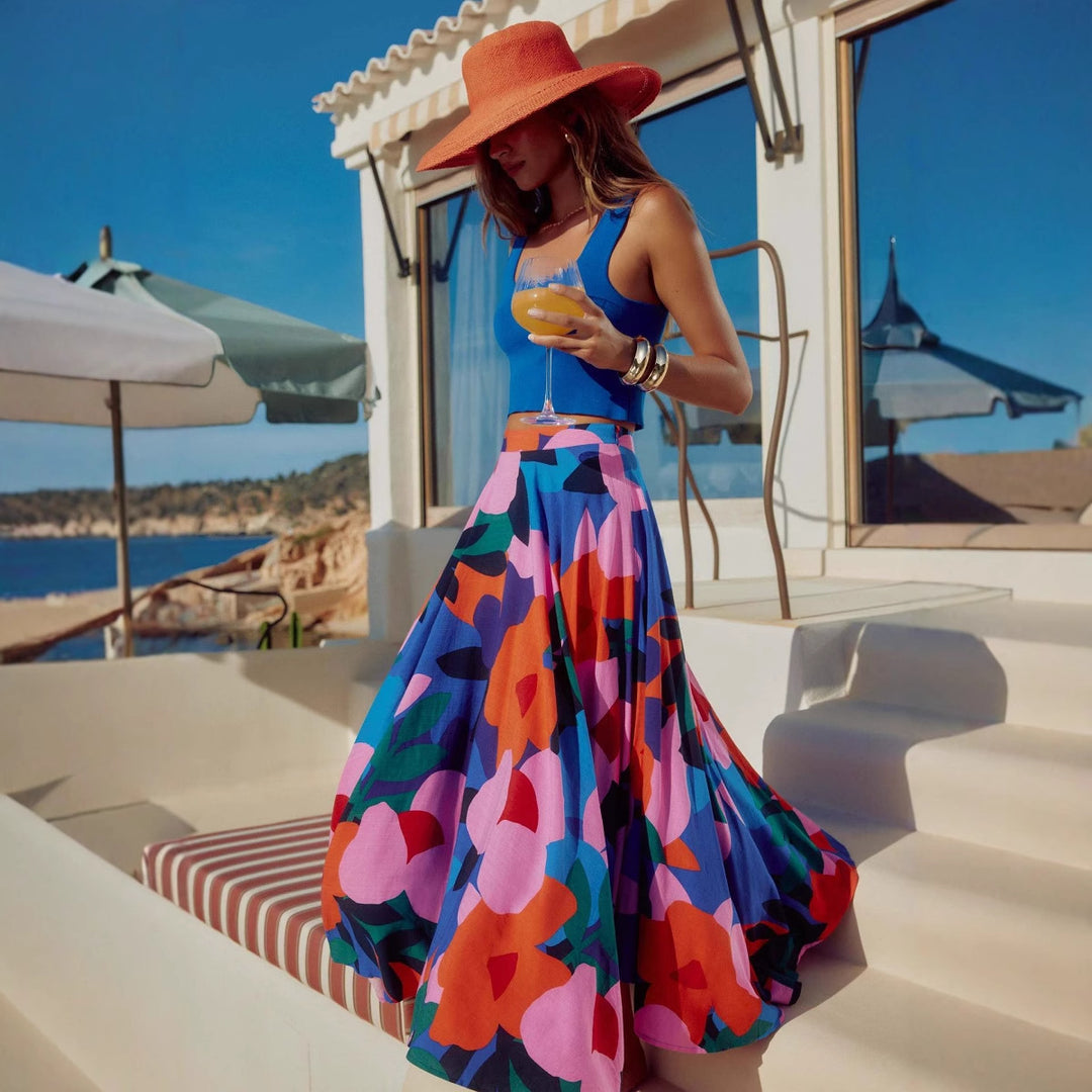 Jupe maxi d'été pour femmes avec un mélange de motifs vibrants et une coupe fluide Levoire
