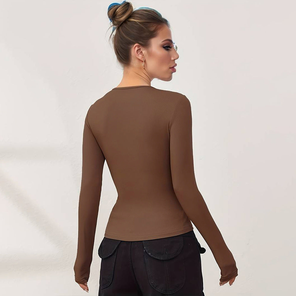 Chemise à manches longues pour femmes avec décolleté en cœur à la mode et coupe ajustée Levoire