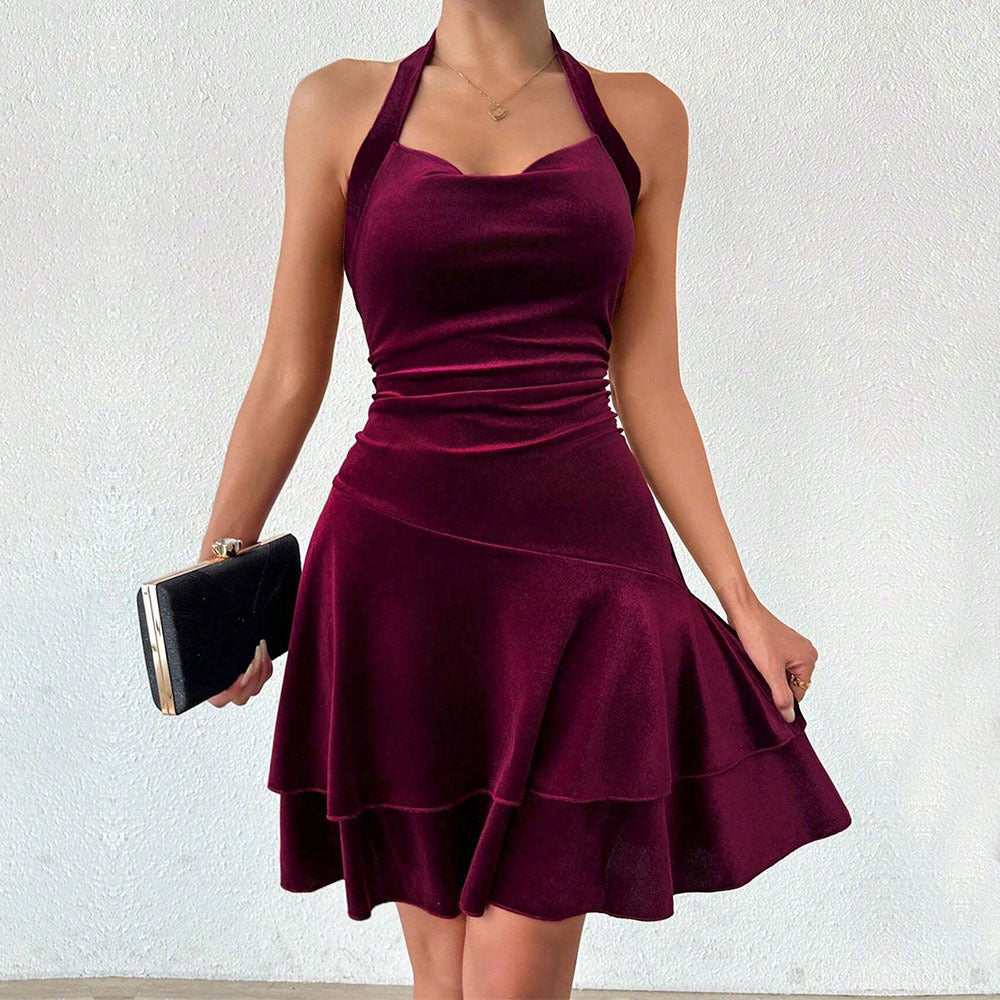 Robe de soirée ajustée pour dames avec jupe volants et design dos nu Levoire