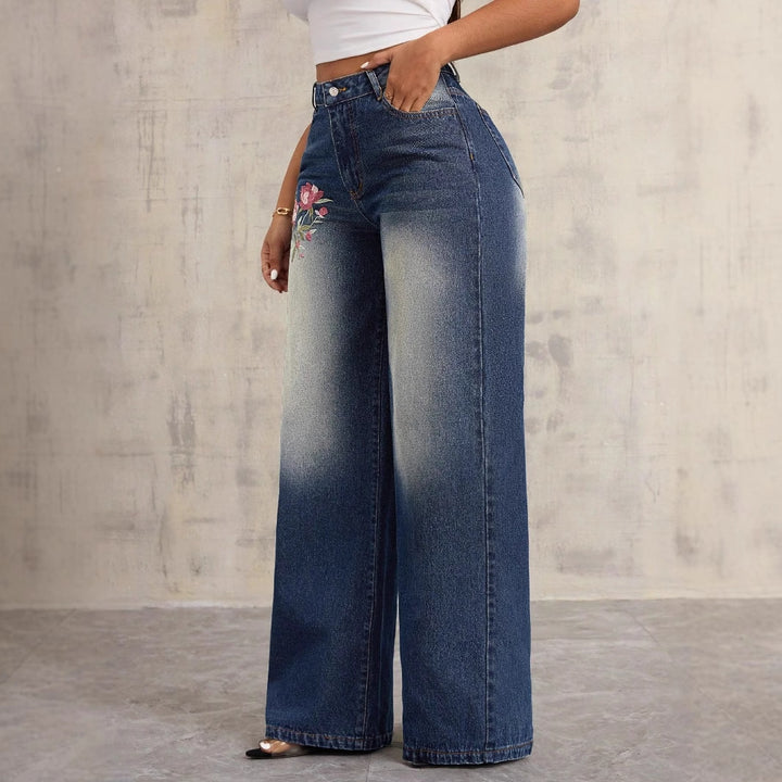 Jeans en denim larges pour femmes avec broderie florale Levoire