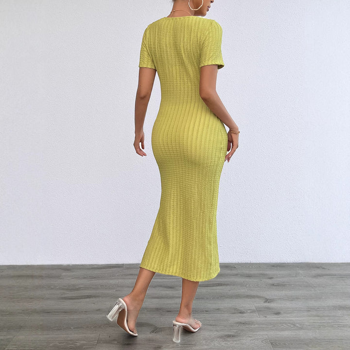 Robe maxi côtelée pour femme avec coupe ajustée et manches courtes Levoire